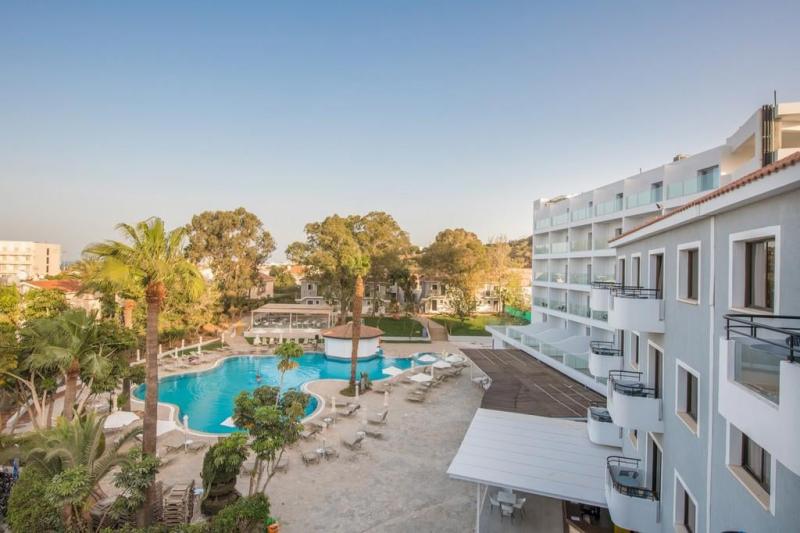 Narcissos Waterpark Resort Dél-Ciprus Protaras