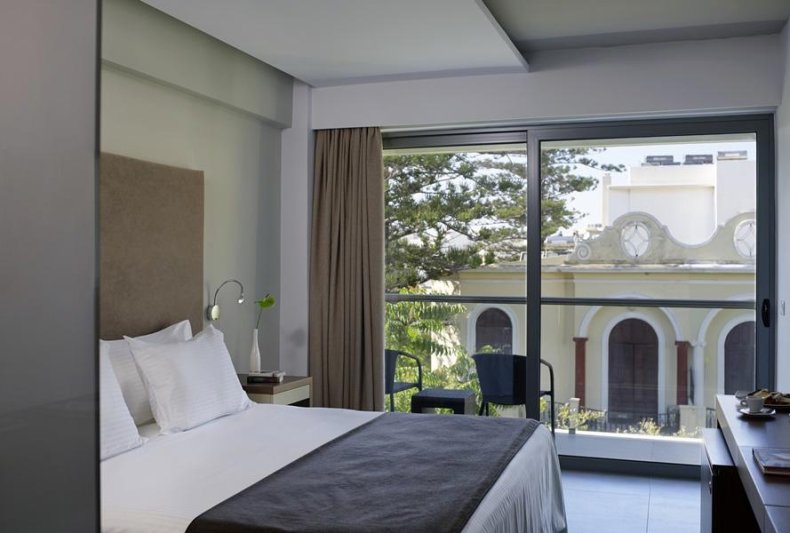 Rodosz utazás Oktober Downtown Boutique Hotel