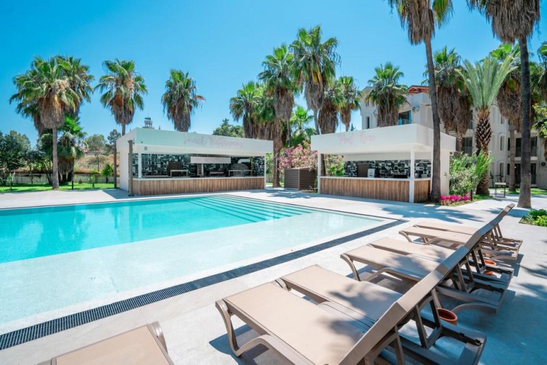 Orfeus Armin Hotel Side