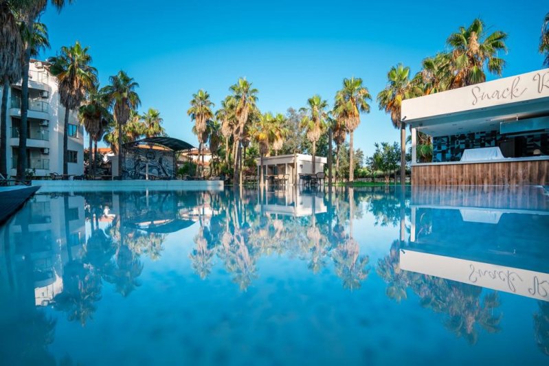 Orfeus Armin Hotel Side