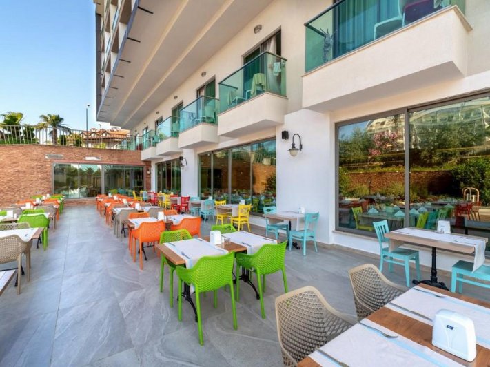 Orfeus Queen Hotel Spa Side