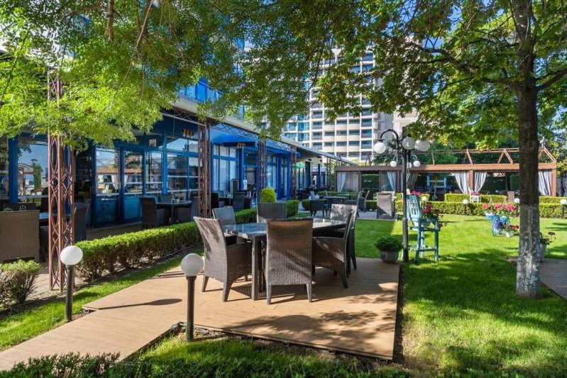 Napospart utazás Palace Hotel Sunny Beach