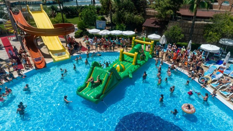 Alanya utazás Palmeras Beach Hotel