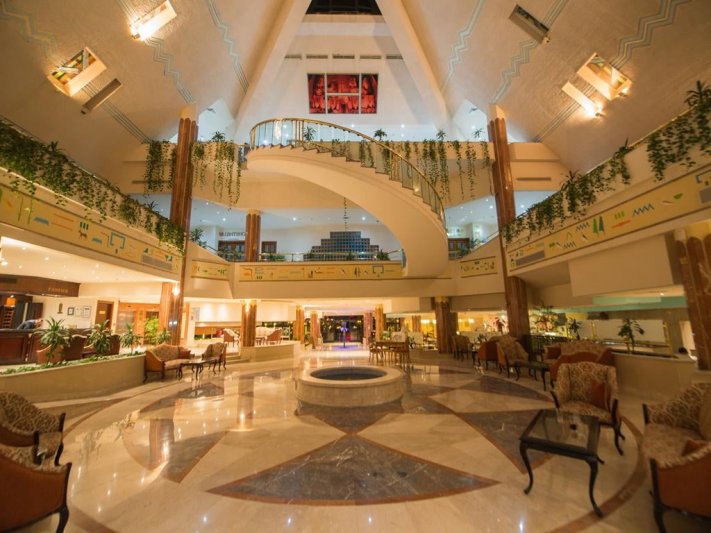 Hurghada utazás Pharaoh Azur