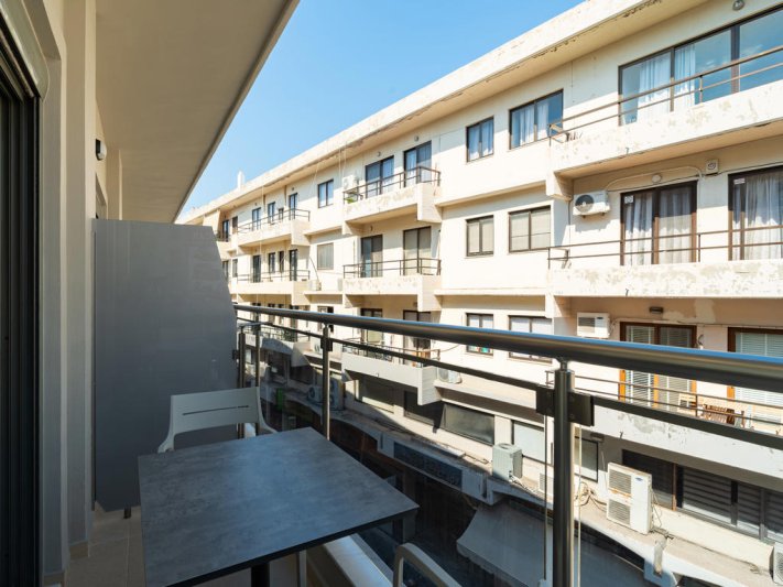 images/galeria/s/2026/philia-center-suites-gorogorszag-23.jpg