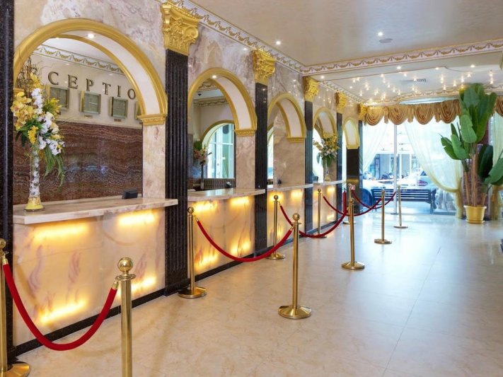 Napospart utazás Planeta Hotel