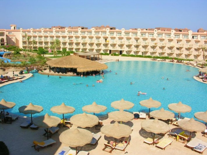Hurghada utazás Pyramisa Beach Resort Sahl Hasheesh