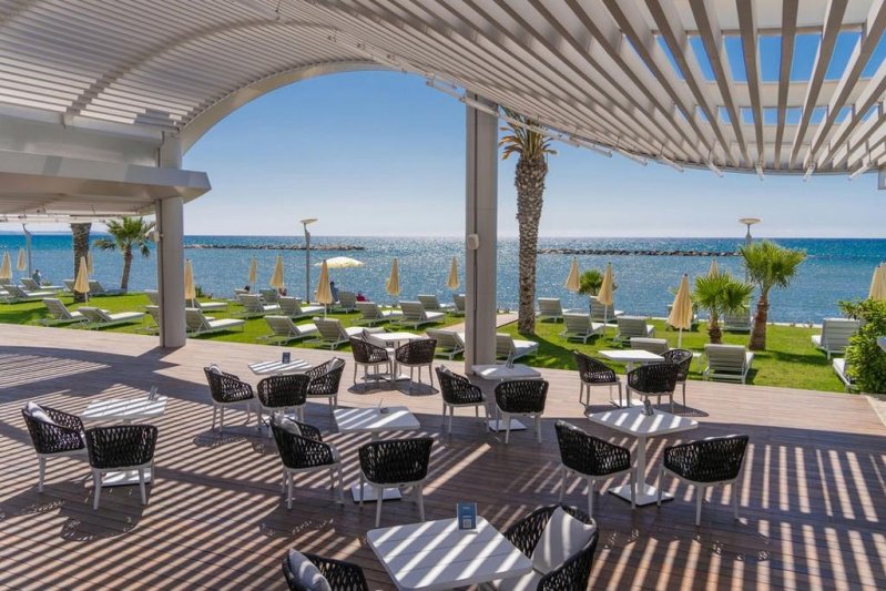 Radisson Beach Dél-Ciprus