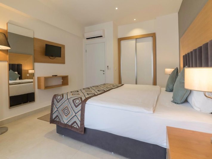 Izmir utazás Ramada Hotel & Suites Kusadasi