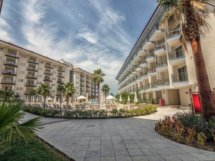 Ramada Hotel & Suites Kusadasi Izmir