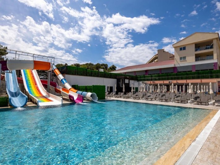 Ramada Hotel & Suites Kusadasi Izmir