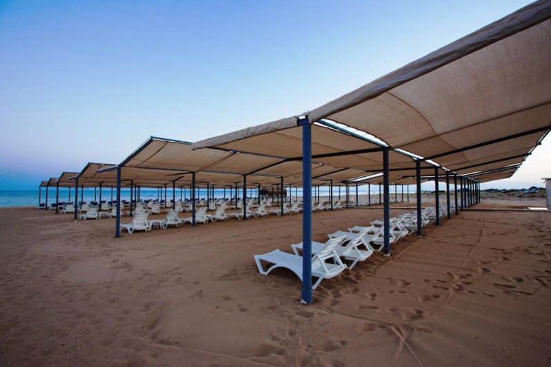Ramada Resort Side Side