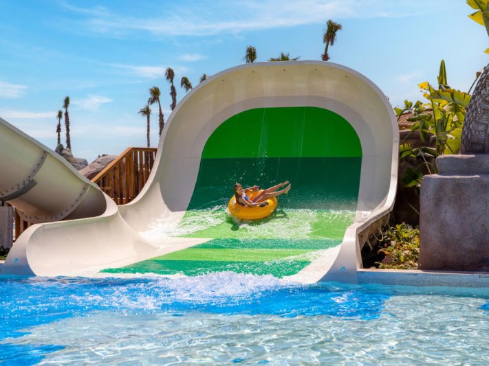 Belek utazás Regnum The Crown