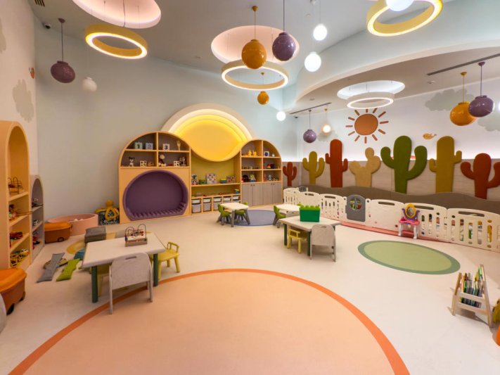 Belek utazás Regnum The Crown