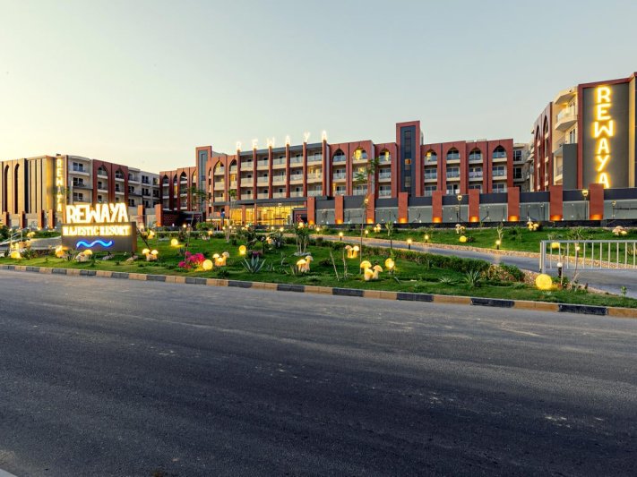 Hurghada utazás Rewaya Majestic Resort