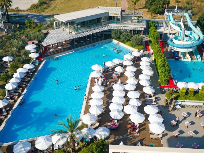 Riolavitas Spa Resort Side