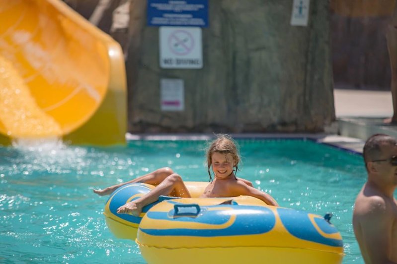 Side nyaralás Royal Dragon