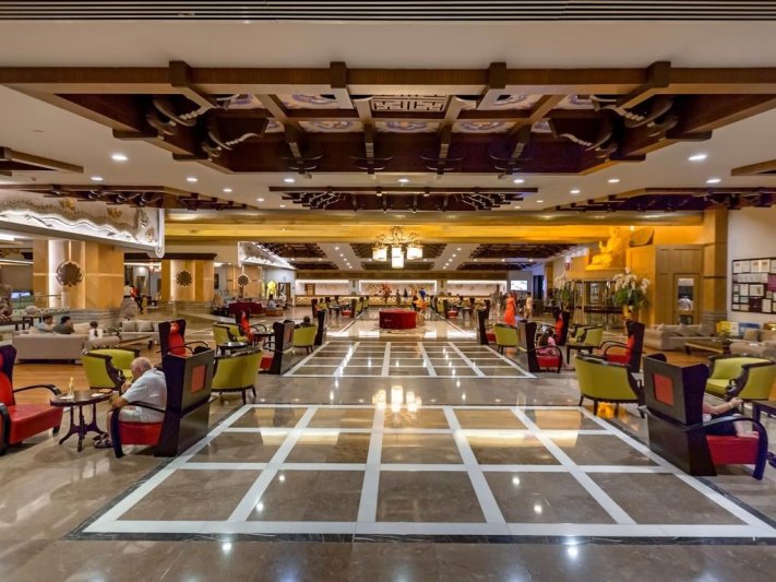 Side nyaralás Royal Dragon