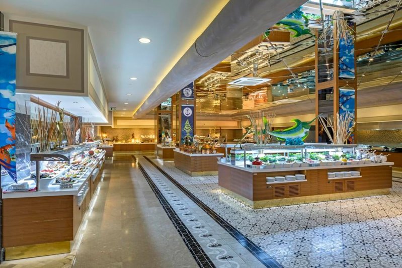 Antalya utazás Royal Holiday Palace