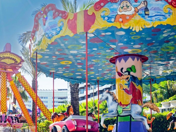 Antalya utazás Royal Wings