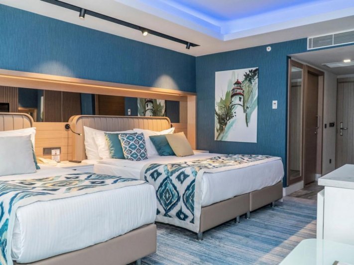 Antalya utazás Royal Wings