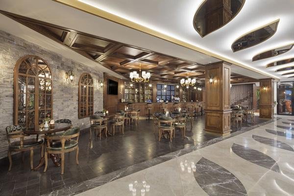 Alanya utazás Saphir Hotel