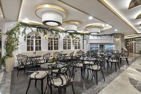 Alanya utazás Saphir Hotel