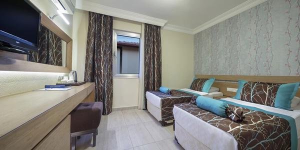 Alanya utazás Saphir Hotel