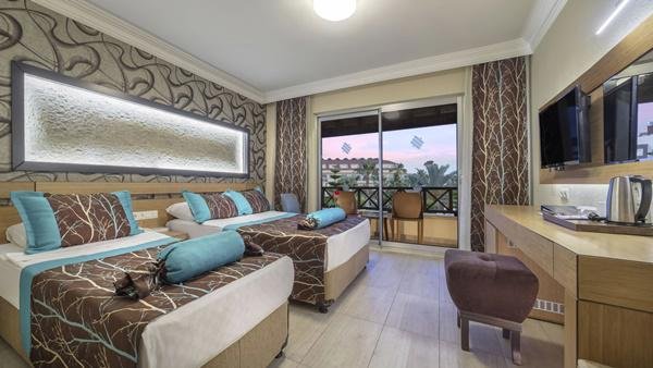 Alanya utazás Saphir Hotel