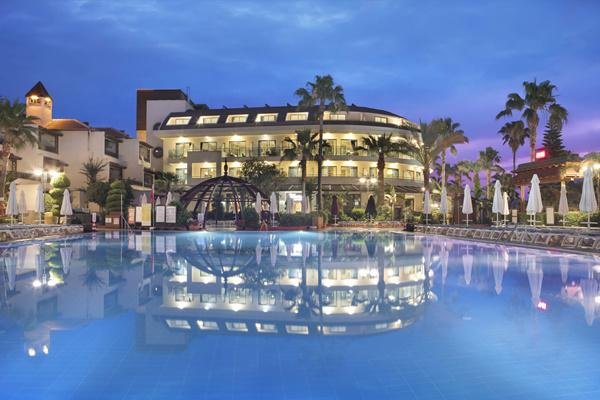 Alanya utazás Saphir Hotel