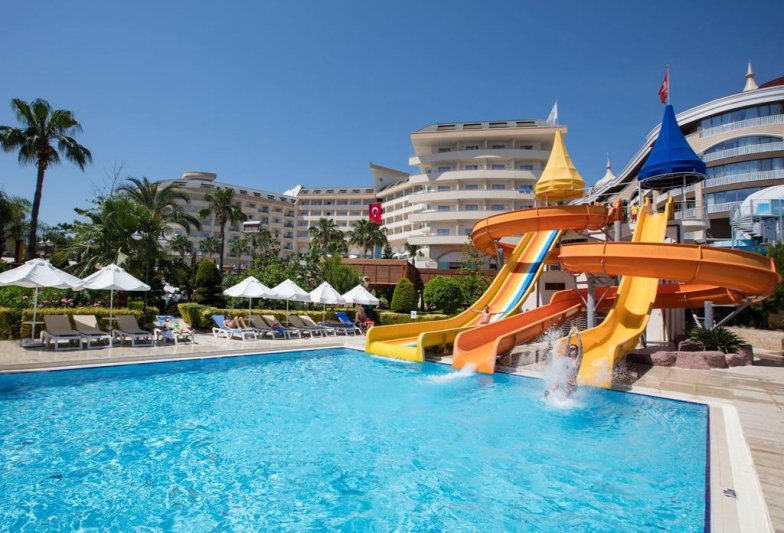 Alanya utazás Saphir Resort & Spa