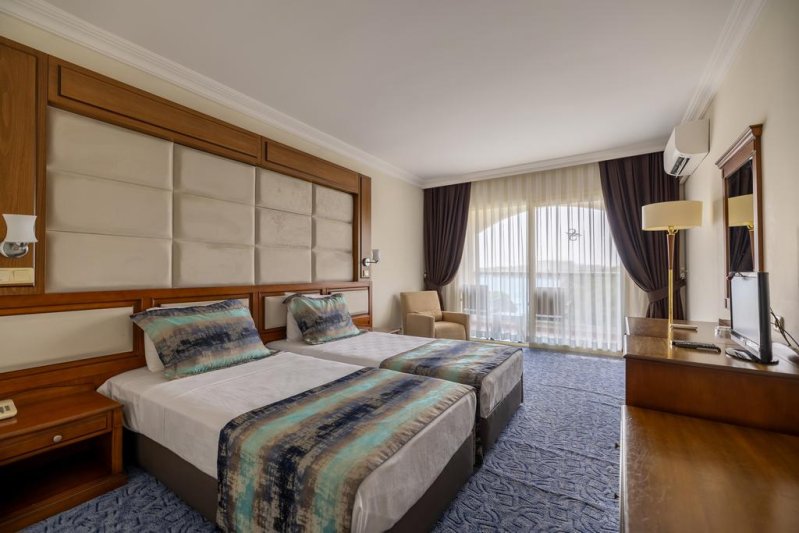 Kusadasi utazás Scala Nuova Beach Hotel