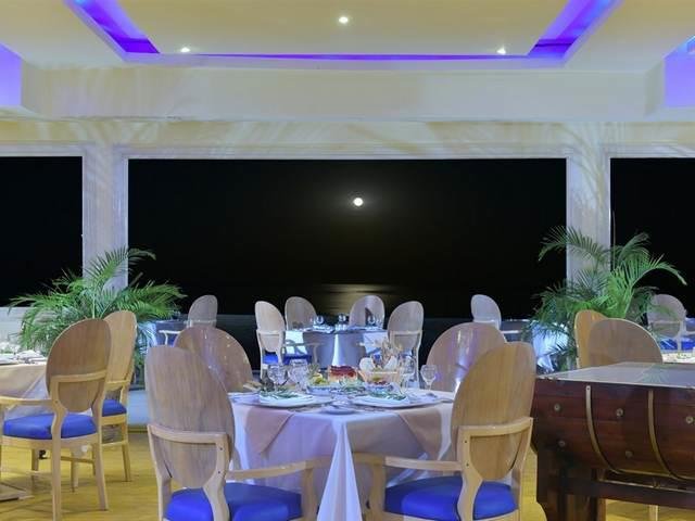 Sharm El-Sheikh utazás Sea Beach Aqua Park Resort