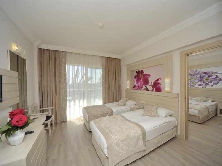 Side utazás Seaden Corolla Hotel