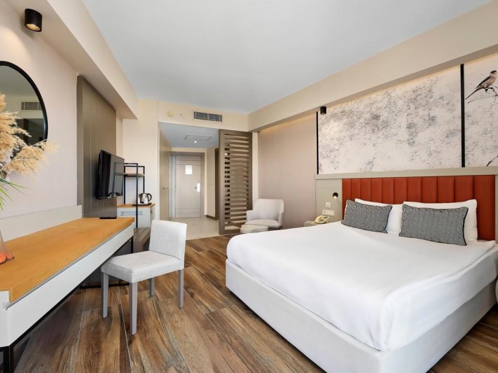 Seaden Sea Planet Resort and Spa Side