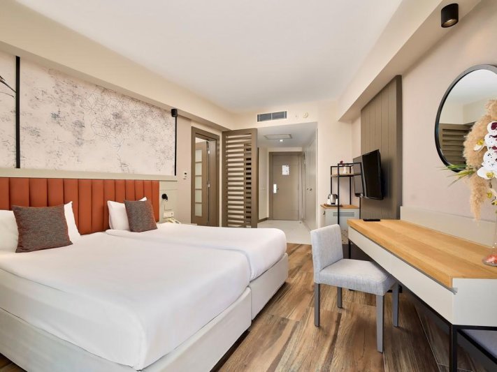 Seaden Sea Planet Resort and Spa Side