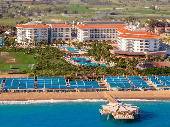 Sea World Resort Spa Side