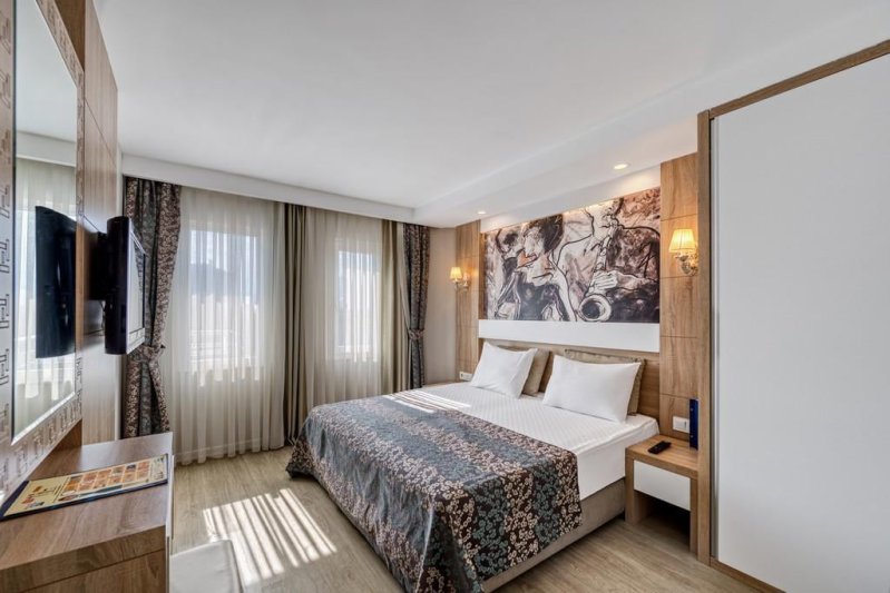 Antalya utazás Sealife Family Resort