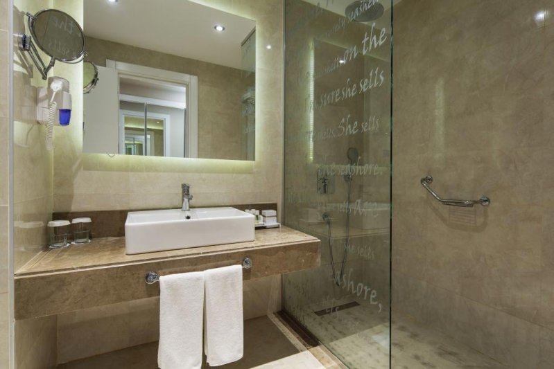 Side utazás Seashell Resort & Spa Hotel