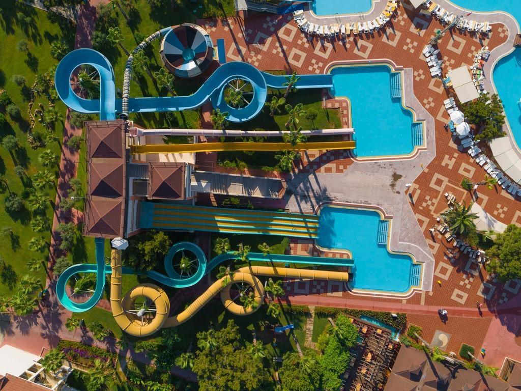 Club Hotel Turan Prince World Side
