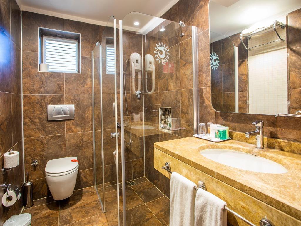 Club Hotel Turan Prince World Side