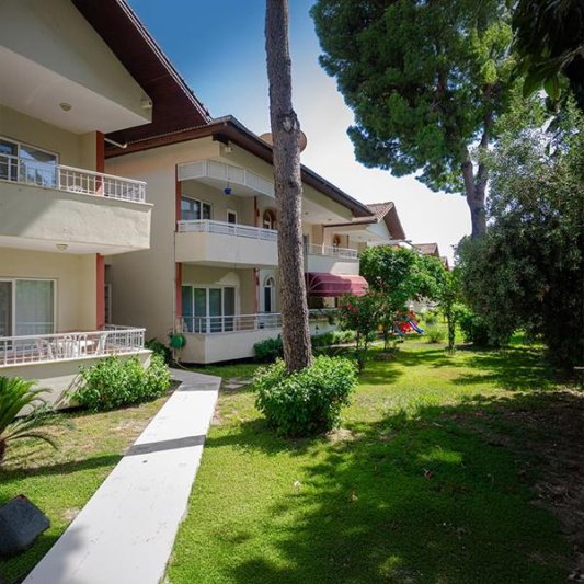 Sirma Hotel Side