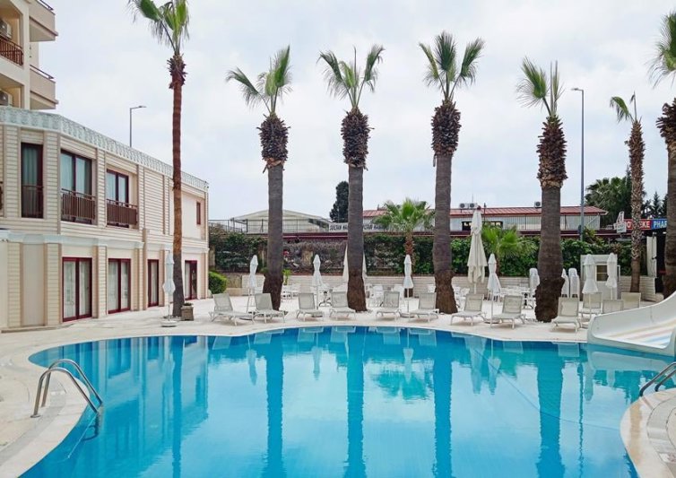 Sun Beach Park Side