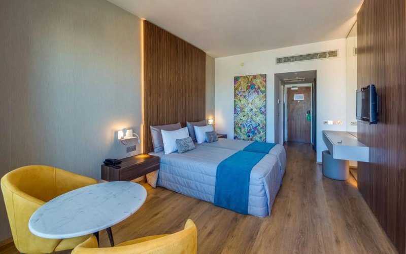 Sun Hall Hotel Dél-Ciprus