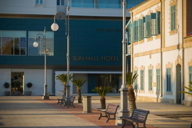 Sun Hall Hotel Dél-Ciprus