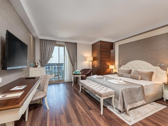 Izmir utazás Sunis Efes Royal Palace