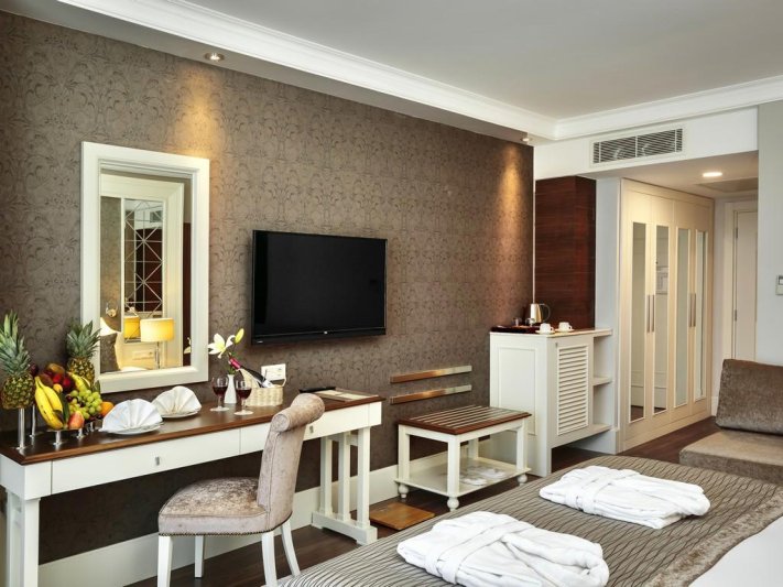 Izmir utazás Sunis Efes Royal Palace