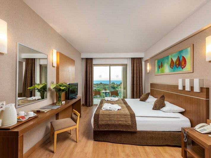Sunis Kumköy Beach Resort Hotel Spa Side