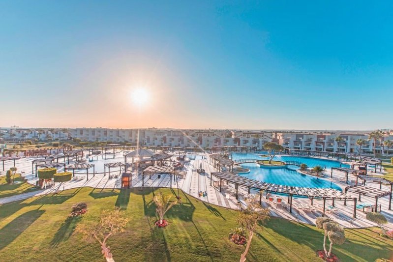 Hurghada utazás Sunrise Grand Select Crystal Bay Resort