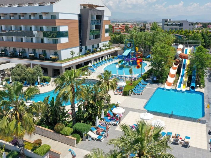 Terrace Elite Resort Hotel Side